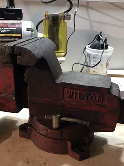 Bench Vise