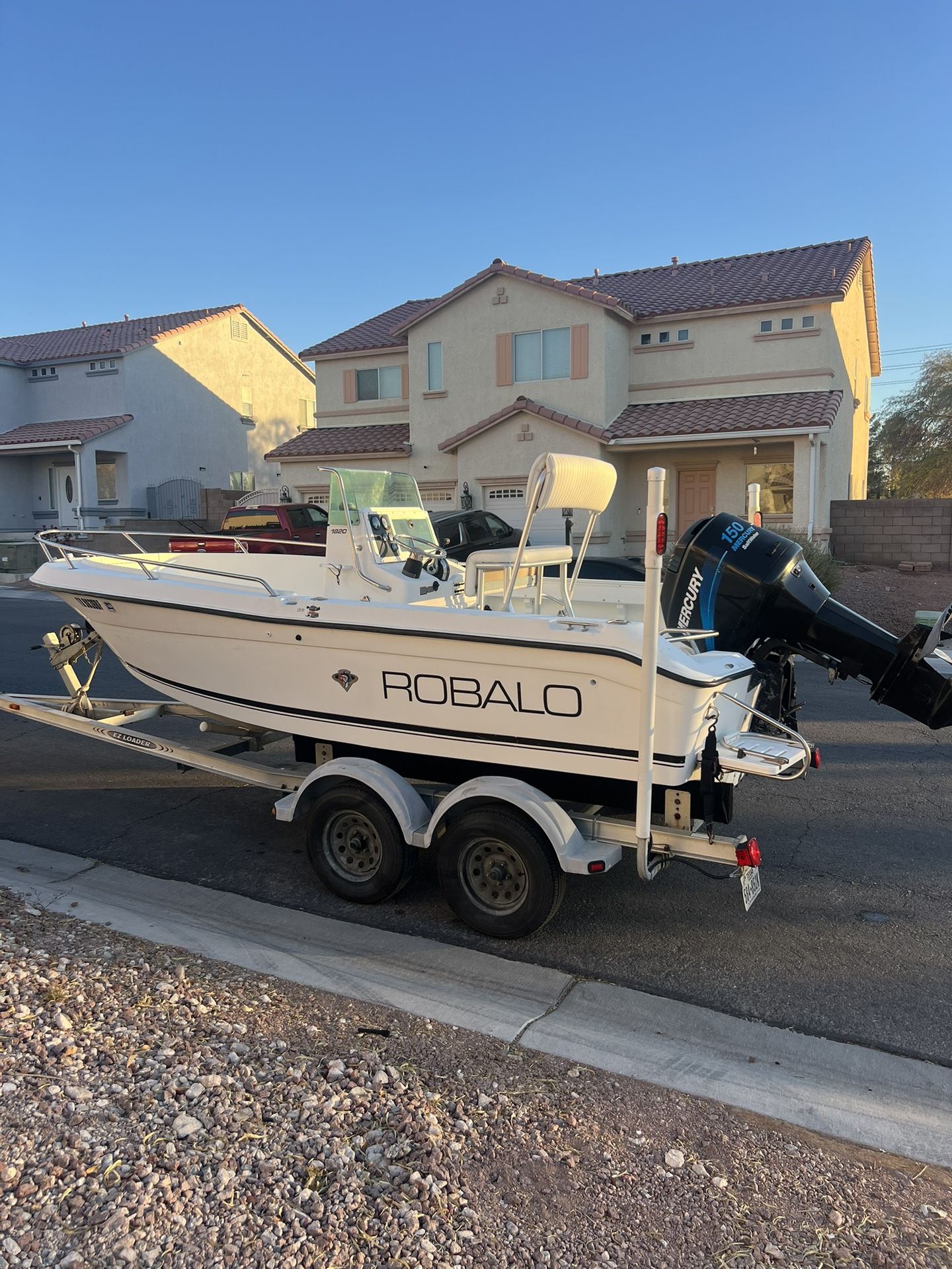 2000 Robalo 1820