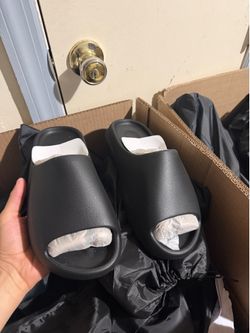 YSY slides