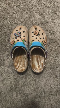 cinnamon Toast Crunch Crocs