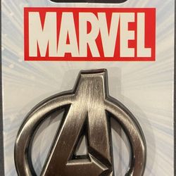 DISNEY Store PIN TRADING - MARVEL'S AVENGERS LOGO - NEW 