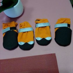Botas Para Perros Nuevas Size 6.Color Naranja.