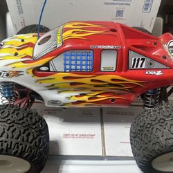 Team Losi LST2
