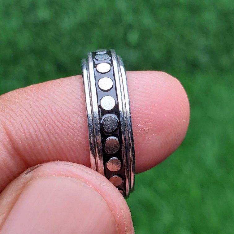 "5MM Relieving Stress Moon Spinner Ring for Men/Women, AAAQL1023