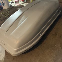Thule Rooftop Cargo Box