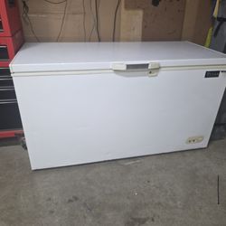 Titan 60 in chest freezer