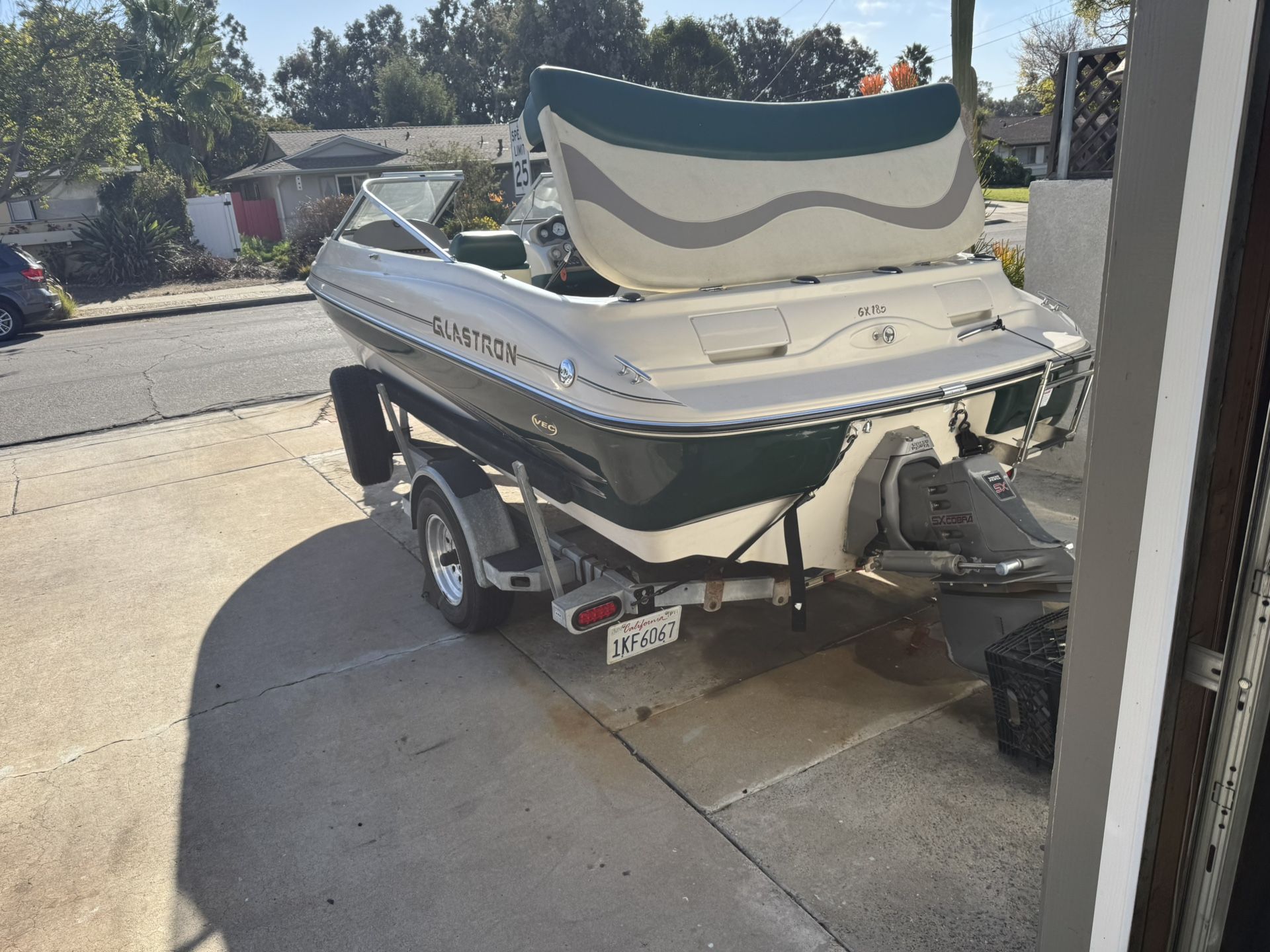 2001 Glastonbury Ski And Fish 18 Ft Boar