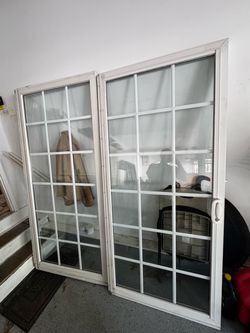 72 x 36 sliding glass doors ( must go today Tuesday or Wednesday