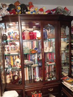 Huge estate sale 35000 antiques and collectibles comics records 150 oil painting s