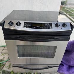 G&E electric stove