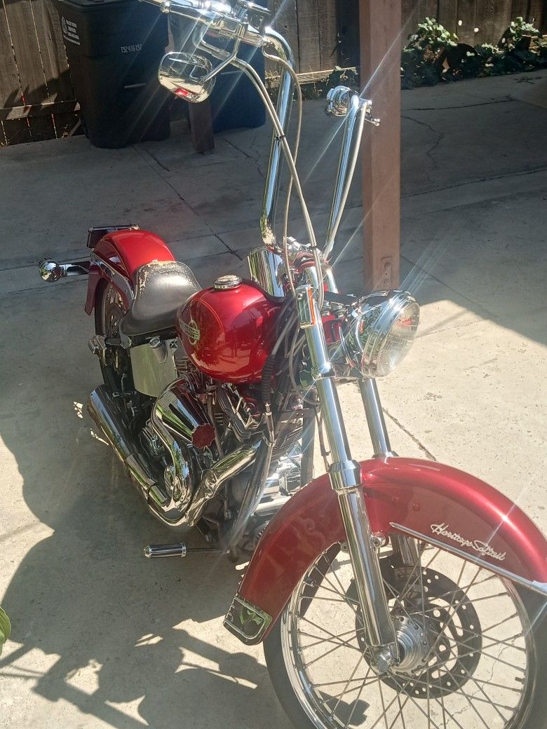 2002 Harley Davidson Soft tail $5,500 O.B.o