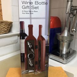 Brookstone Wine Bottle Gift Set