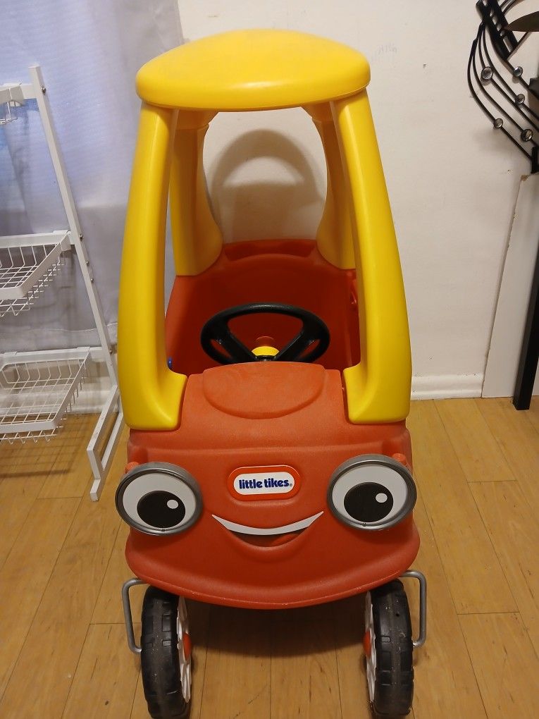 Little Tikes Cozy Coupe ride-on toy