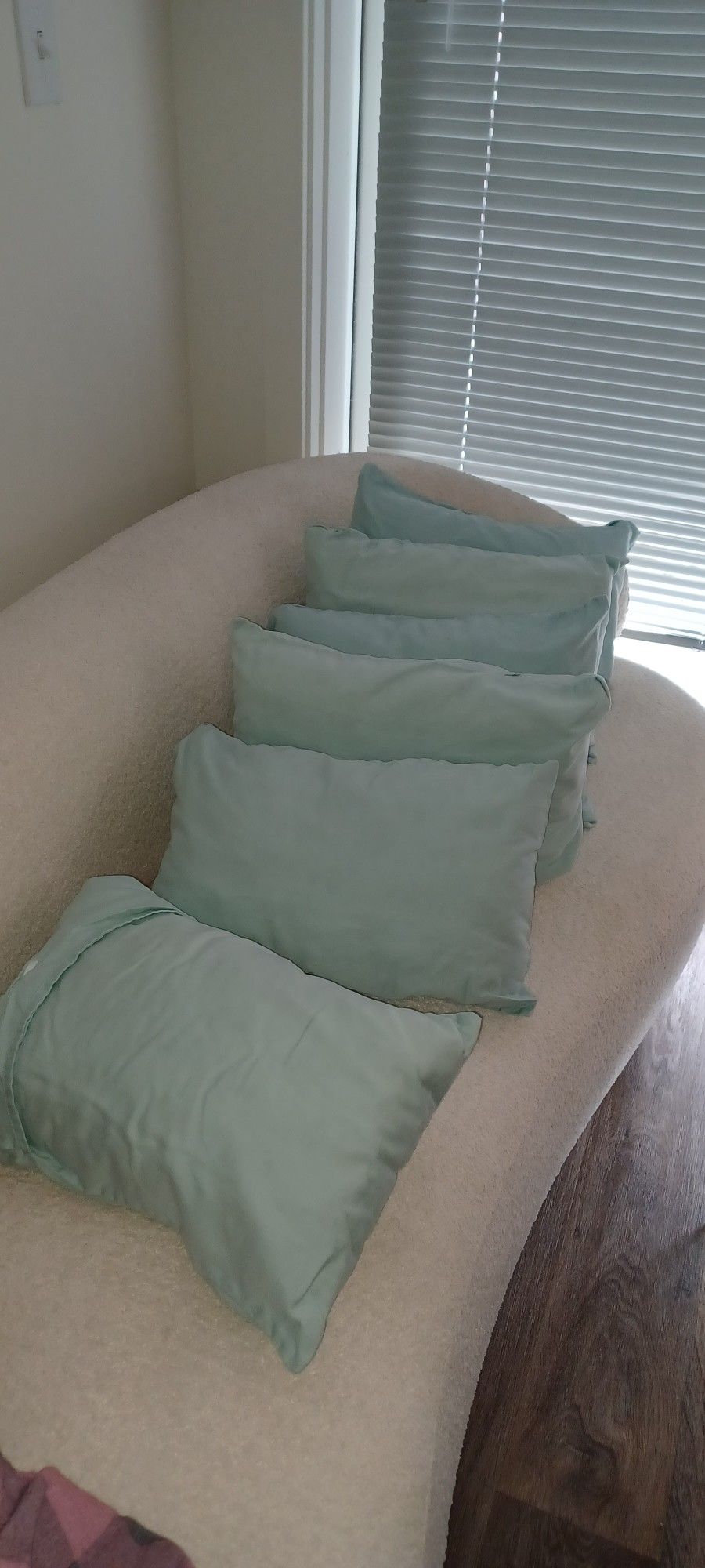 12 Small Pillows