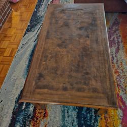 Coffee table 21 inch tall, ♧Great condition ♧