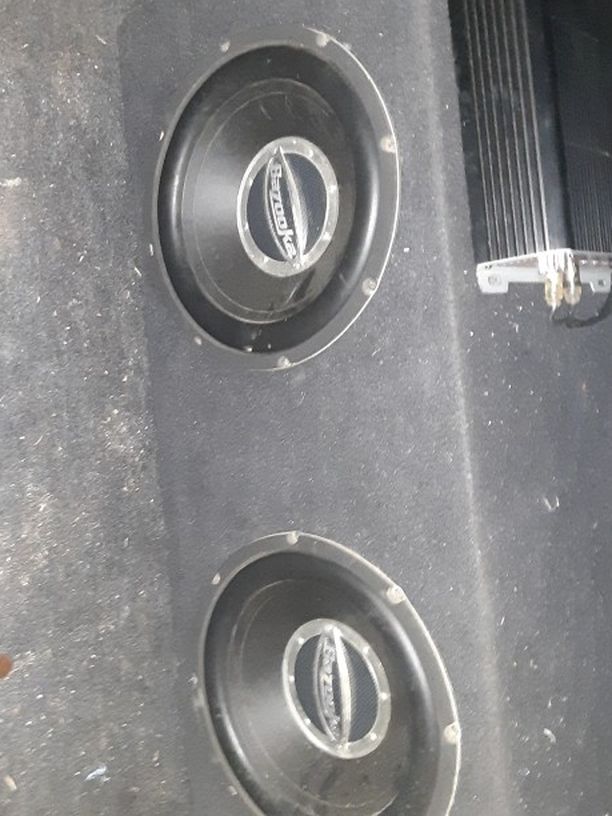 Bazooka 10inch Subwoofers And 1200 W 2Ch Planet Audio Amp
