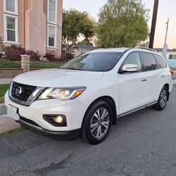 2017 Nissan Pathfinder SL