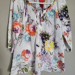 V CRISTINA Blouse 3/4 Sleeve White with FLORAL Detail  Size M