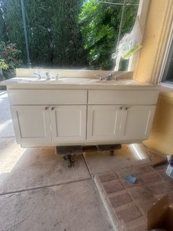 White sink