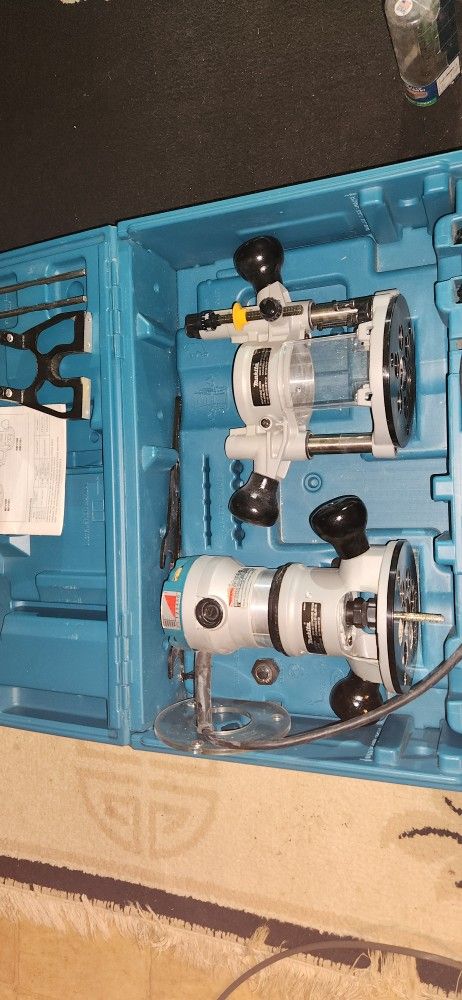 MAKITA Router Kit Model RF1101 Variable Speed With Soft Start