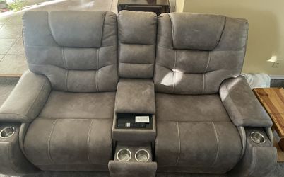Powered Reclining Loveseat