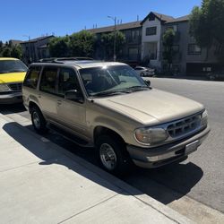 1996 Ford Explorer
