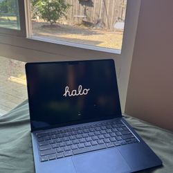 MacBook Air M2, 13-inch, 2022. 