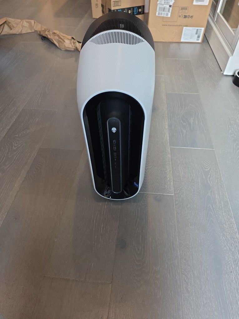 Alienware Aurora R12 Gaming Desktop (RTX 3070)