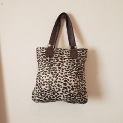 APT 9 Vintage Large Cheetah Print Zippered Handbag/Tote. Has Some Shimmer