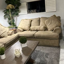 Sofa & Loveseat   500.00 OBO 