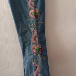 Size 10 Suzanne Somers dragon jeans