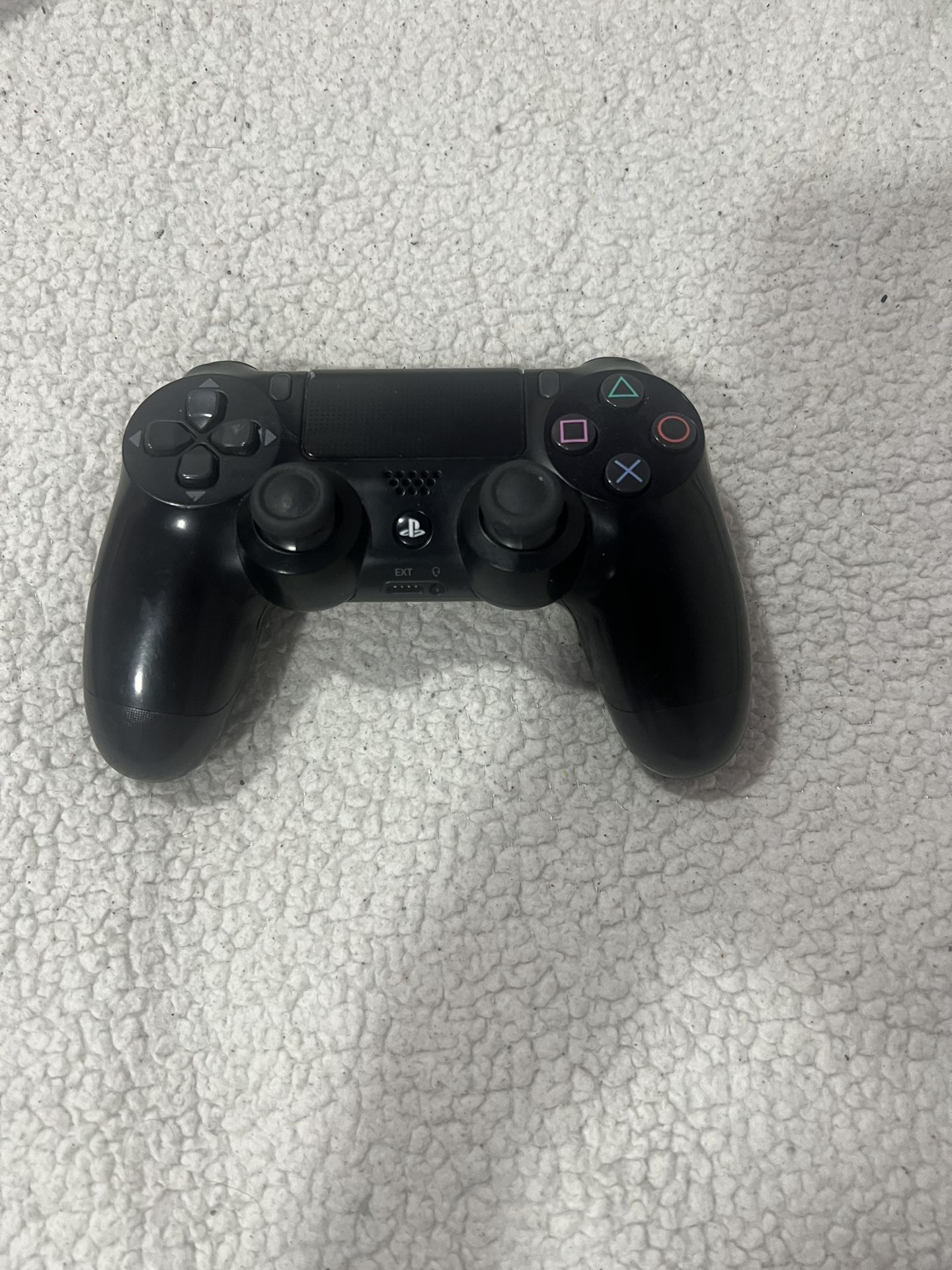 PS4 Controller