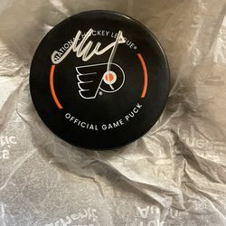 Autographed Hockey Puck Philadelphia Flyers