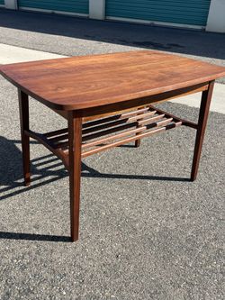 Beautiful Vintage Walnut teak danish ? Side End Table – Solid Wood MCM Accent Table