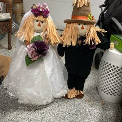 Bride And Groom Wedding Scarecrows