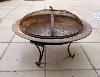 Fire Pit - Free —PENDING Pick Up