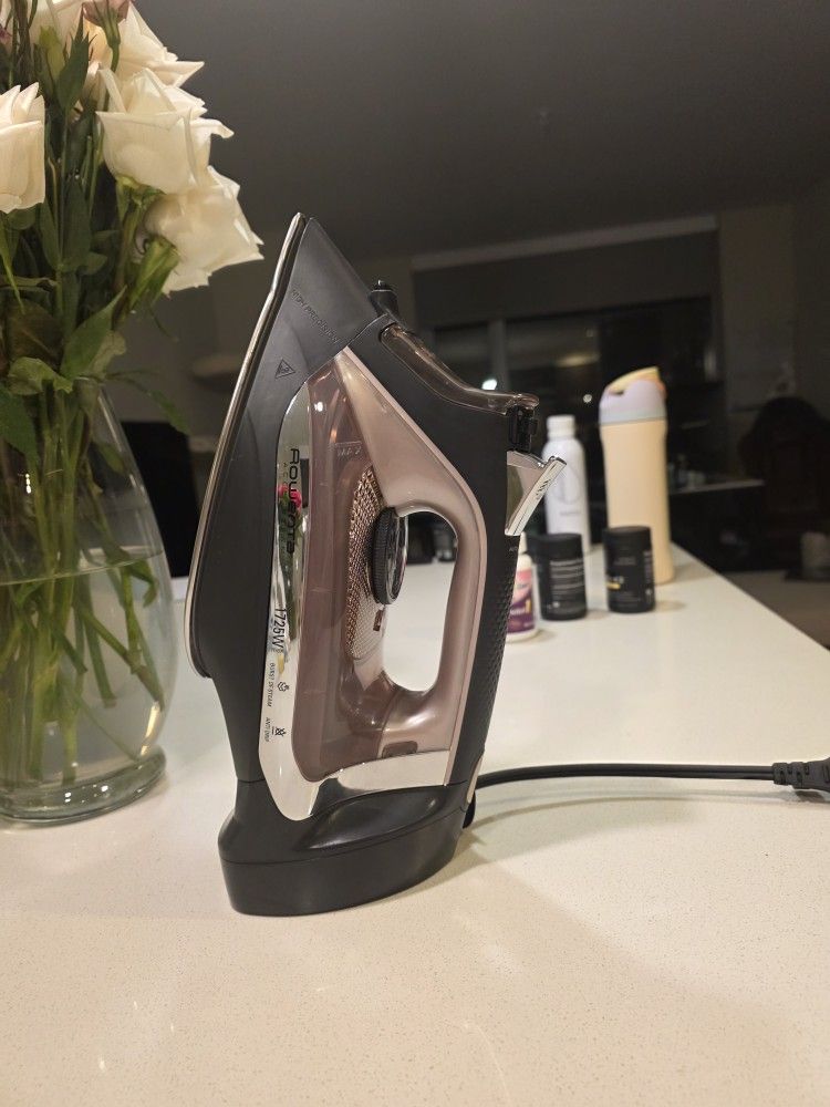 Rowenta Power Steam Iron