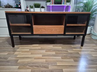 Media console