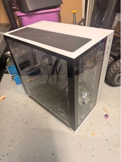 Lion Li 011 computer case with fans