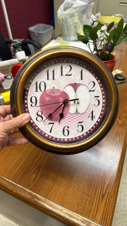 Apple clock