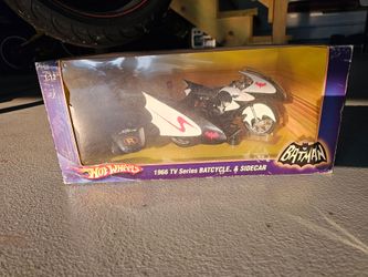 1:1:12 scale 1966 tv series batcycle and sidecar