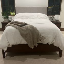 Queen Bedroom Set (Bed Frame With 2 Bedside Tables)