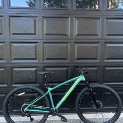 Schwinn Axum Sport Mountain Bike 29”
