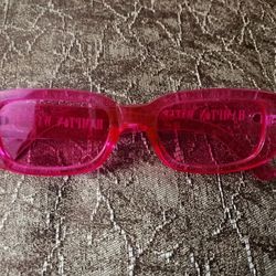 FREE Sunglasses For Women 