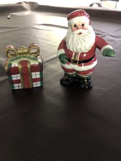 Santa And Present Salt And Pepper Shakers