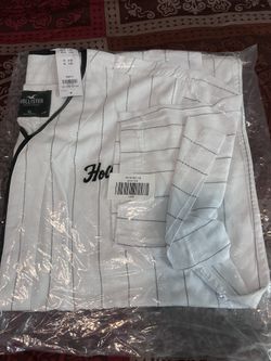 Hollister Men’s Baseball Jersey 