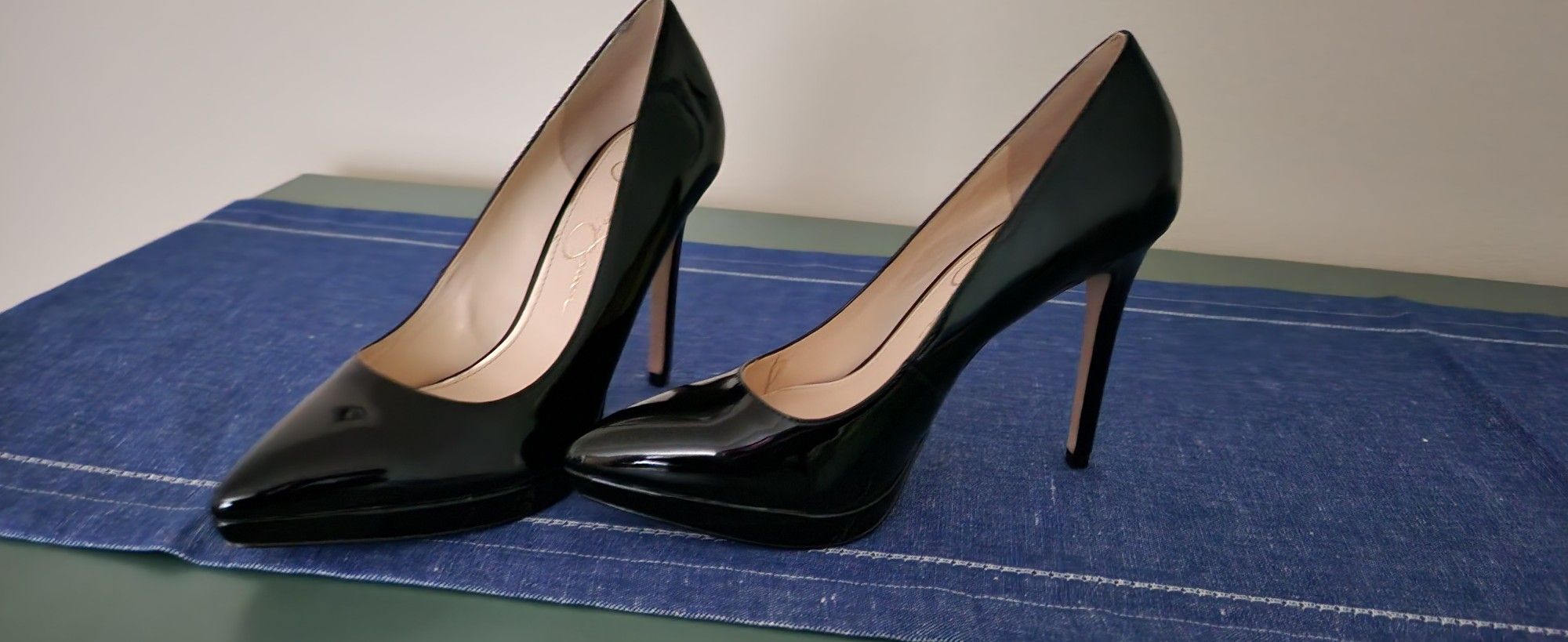 Jessica Simpson Black Stiletto Heels Size 7