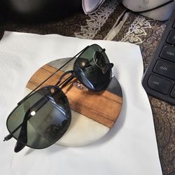 UNISEX RAY BAN RB 3557 SUNGLASSES WITH A CASE