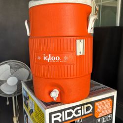 5 Gal Igloo Drinking Water Cooler