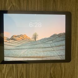 Apple iPad 6th Generation 128GB Wifi Only 